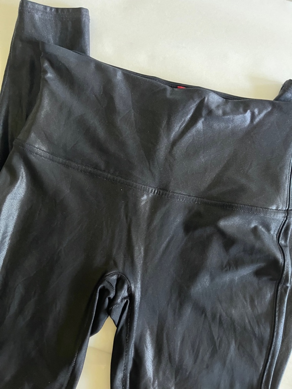 Spanx Faux Leather Leggings Size Large